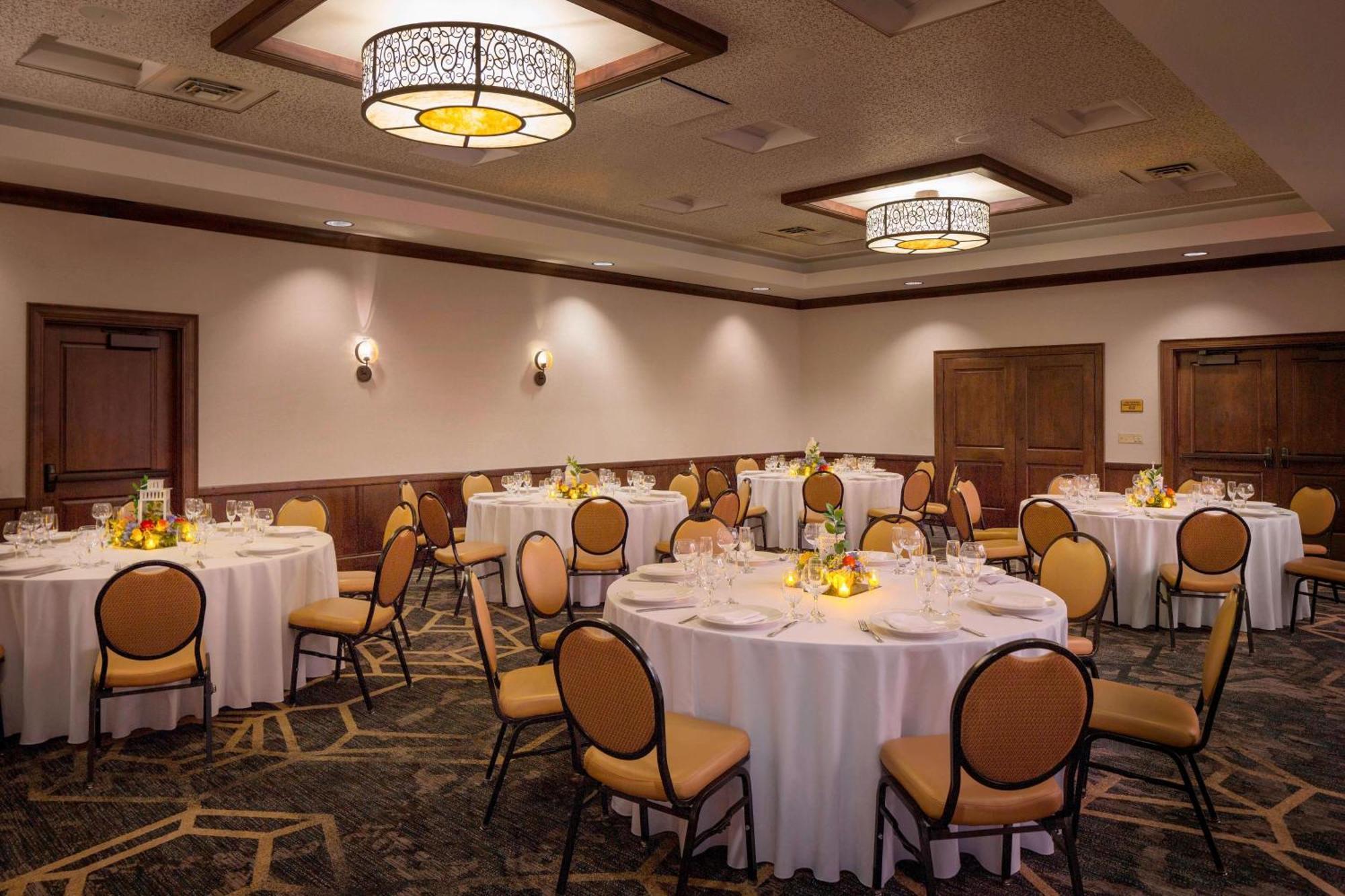 Springhill Valley Hotel